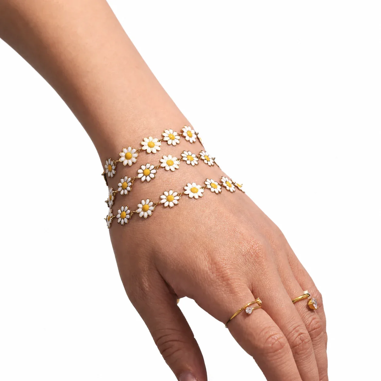 Playful 18K Gold-Plated Enamel Daisy Link Jewelry Set