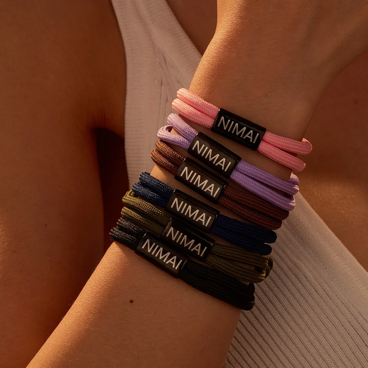 Foto do produto: Pulseira de Cordão em Aço Inoxidável com Fecho de Nó de Fio Duplo