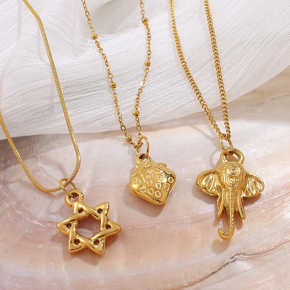 Foto do produto: Pendant Charms, 8 Motifs in 18K Gold-Plated Stainless Steel
