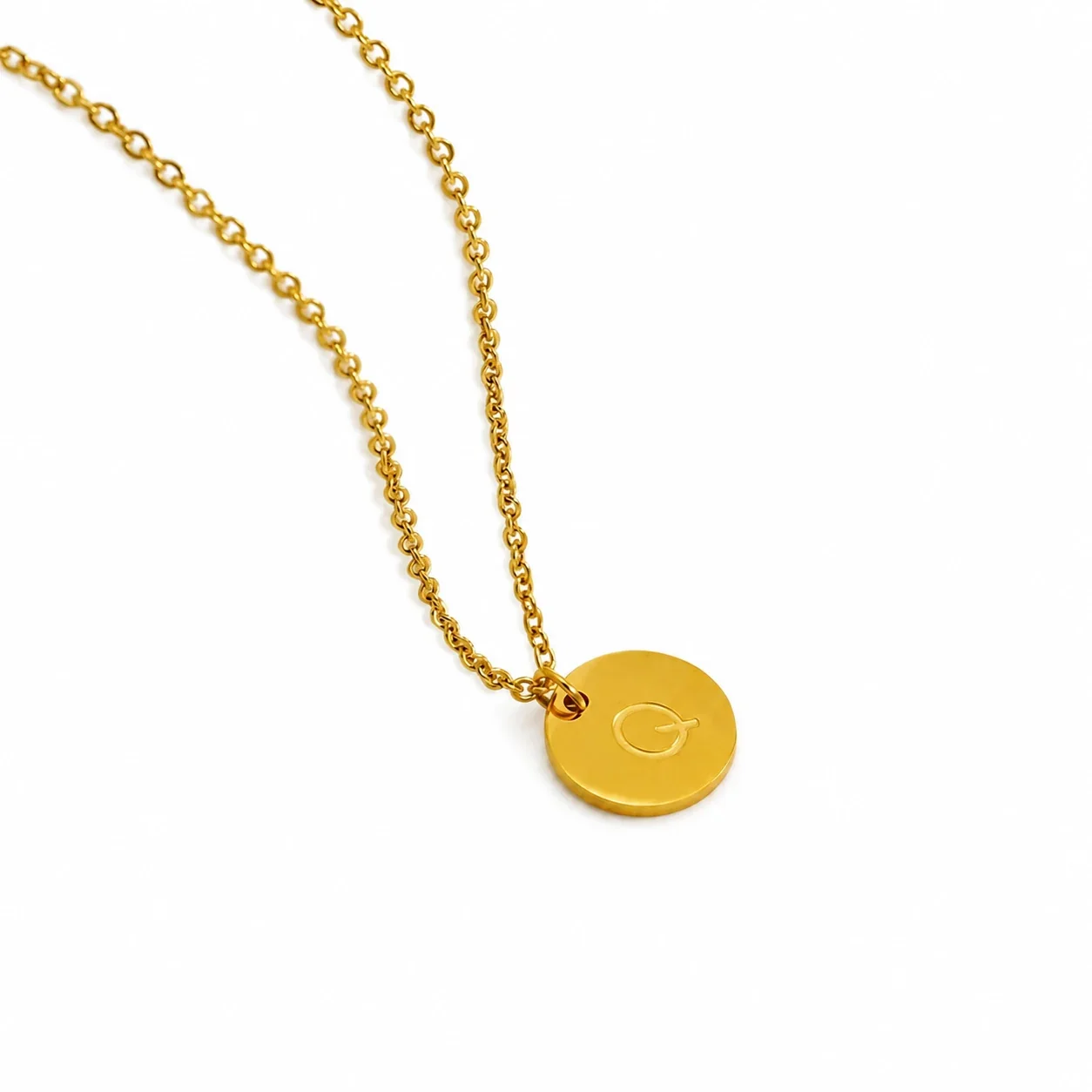 Refined Gold-Plated Disc Initial Chain Necklace - Letter Q