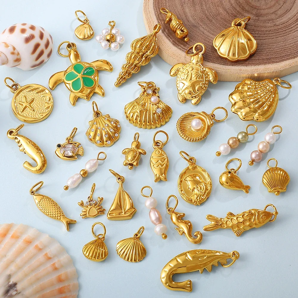 Sea-Life Charm Pendants with Shell and Turtle, Gold-Plated Steel