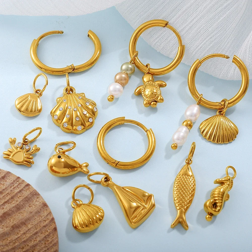 Sea-Life Charm Pendants with Shell and Turtle, Gold-Plated Steel
