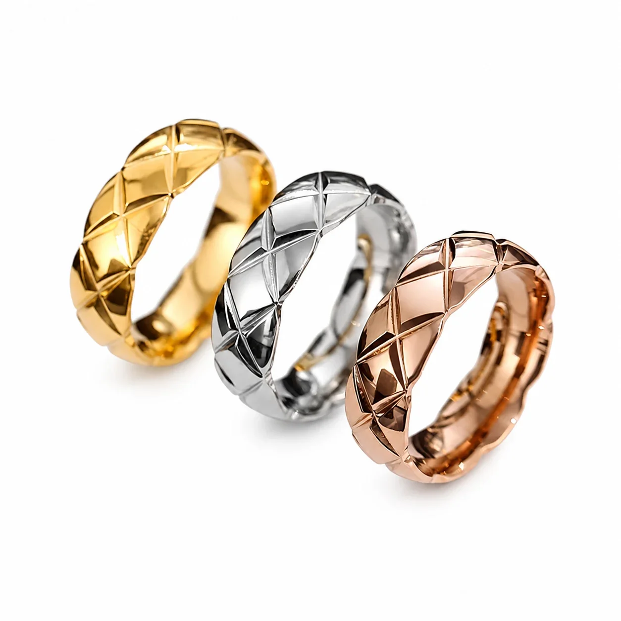 Faceted Gold-Plated Diamond-Pattern Wide Band Ring