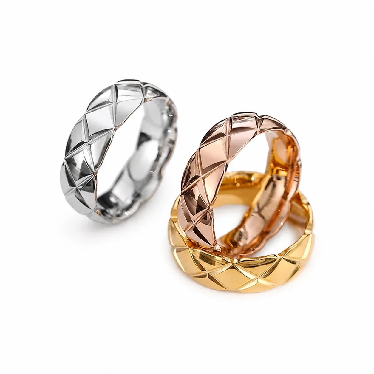 Faceted Gold-Plated Diamond-Pattern Wide Band Ring