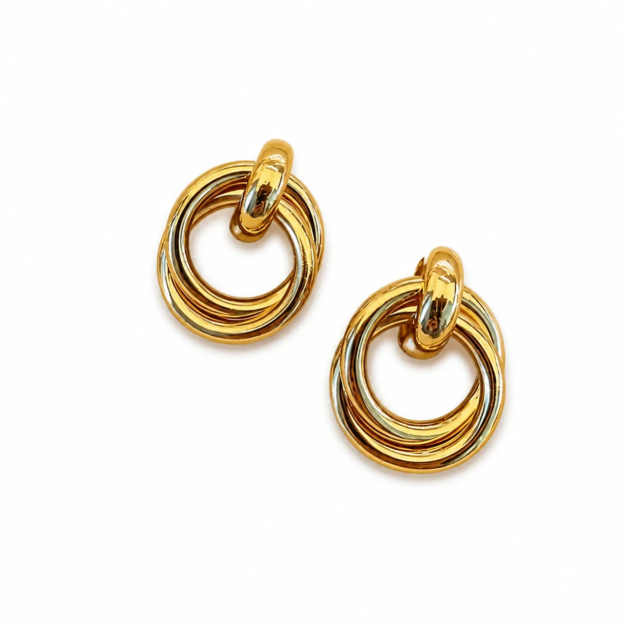 Photo produit : Boucles d'oreilles acier inoxydable 316 PVD doré à nœud multi-anneaux