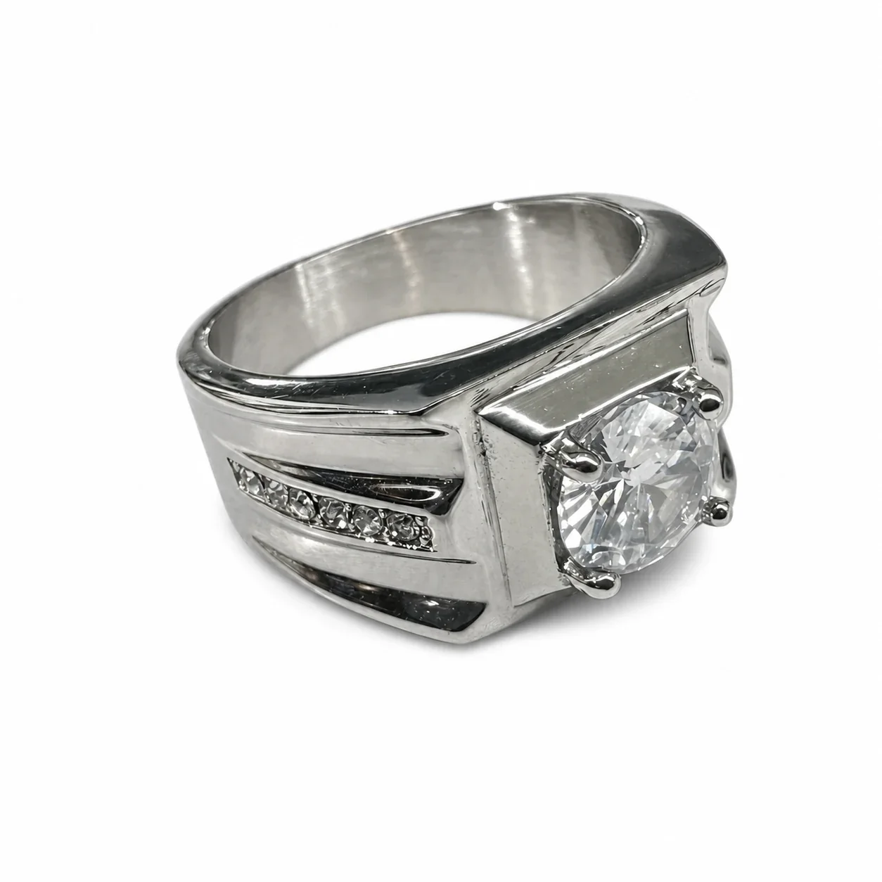Bold 316 Stainless Steel Round-Cut Signet Ring
