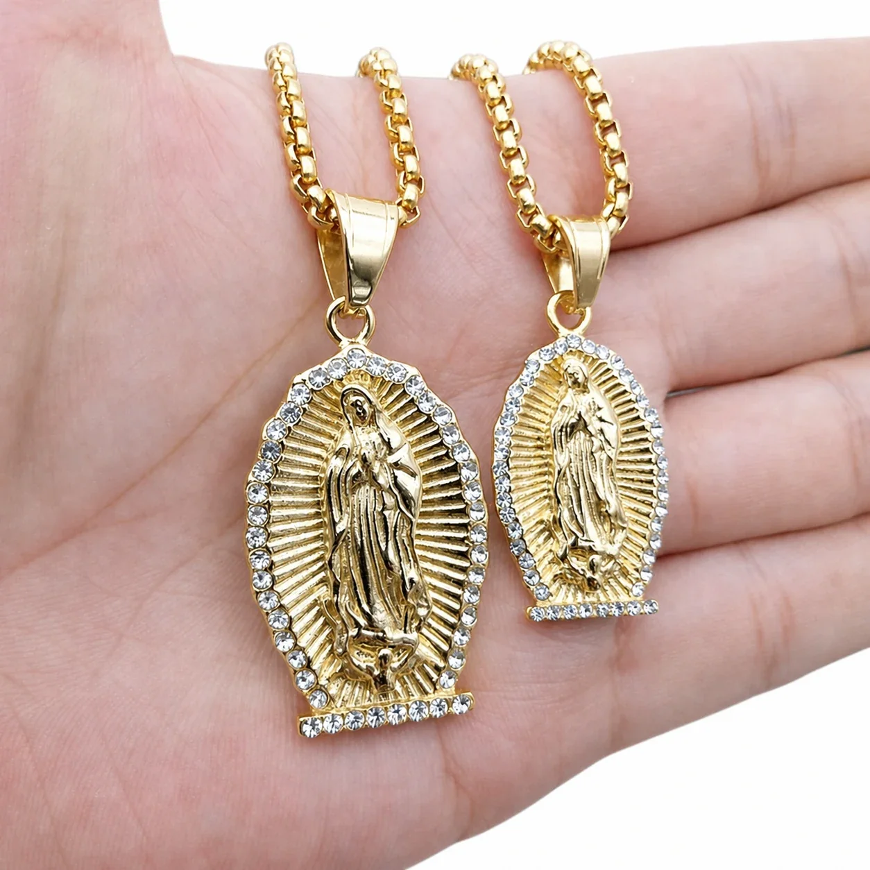 Virgin Mary Gold-Plated 316 Stainless Steel Ray Halo Pendant