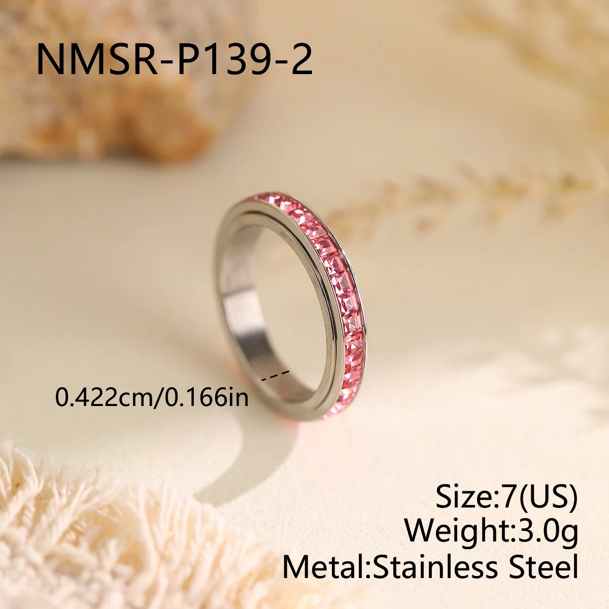 Draaiende ring met kanaalgezette kristallen van roestvrij staal productfoto