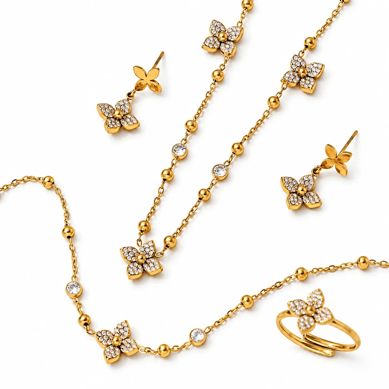 Photo produit : Parure de bijoux à motifs floraux pavés, acier plaqué or 18K