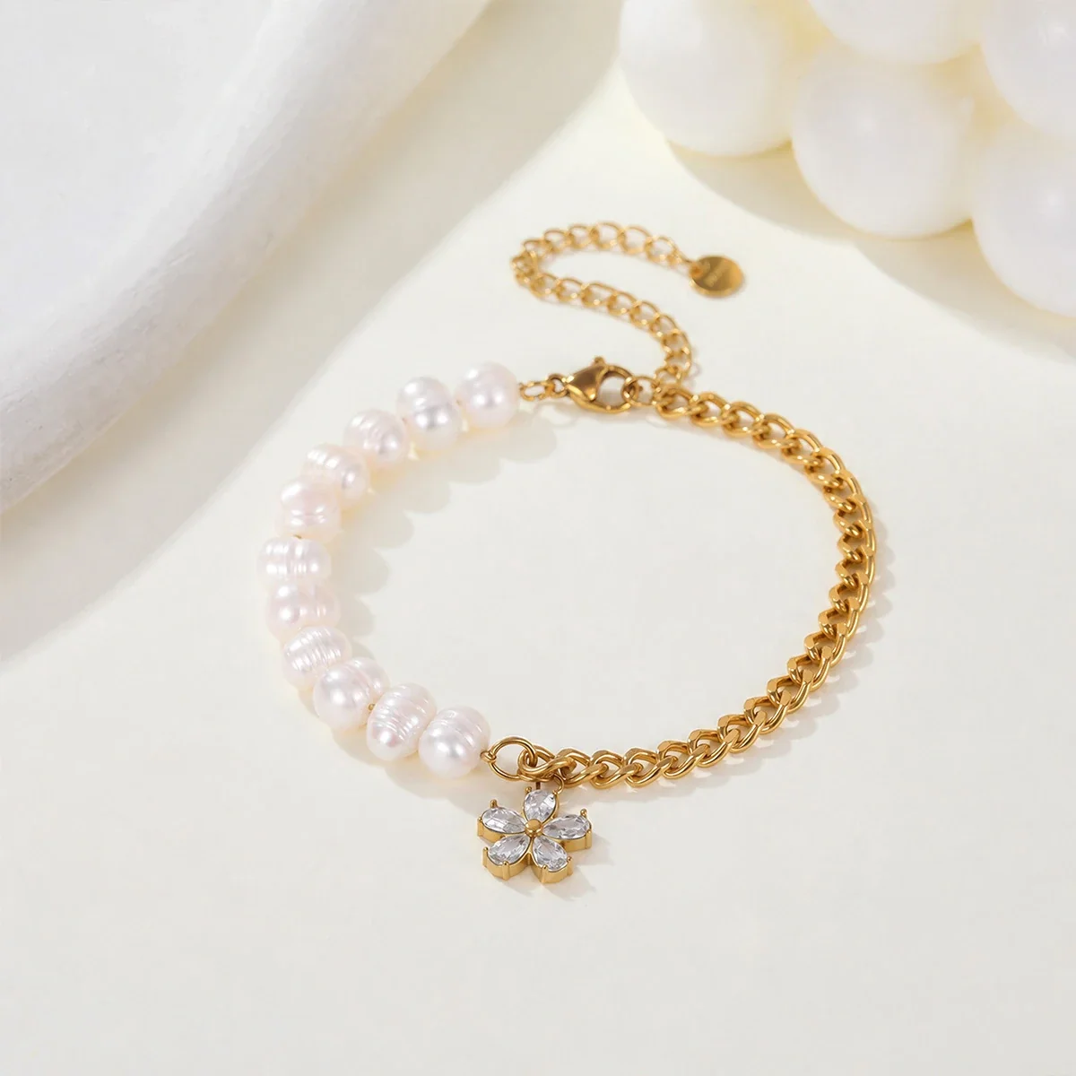 Armband met Parel, Gourmetketting & Bloem, 18K Verguld Roestvrij Staal productfoto