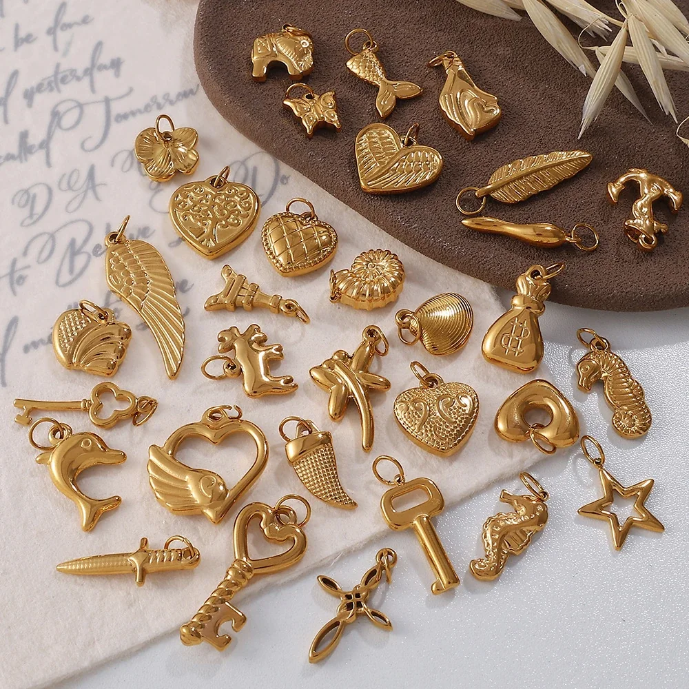 Double-Sided Motif Pendant in 18K Gold-Plated Stainless Steel