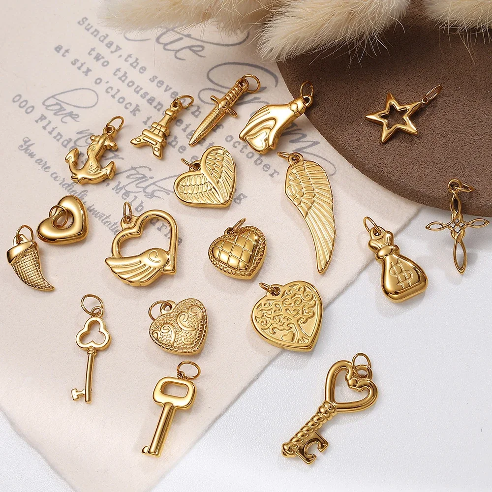 Double-Sided Motif Pendant in 18K Gold-Plated Stainless Steel