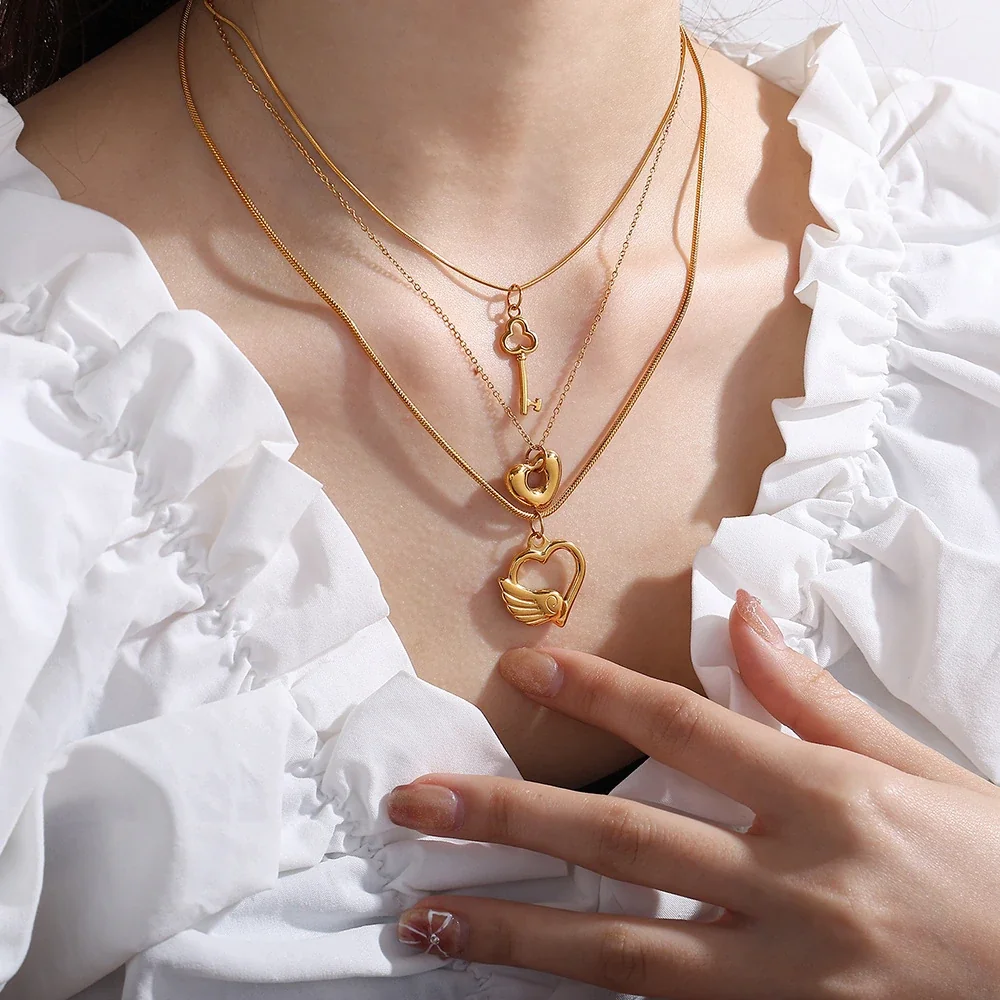 Double-Sided Motif Pendant in 18K Gold-Plated Stainless Steel