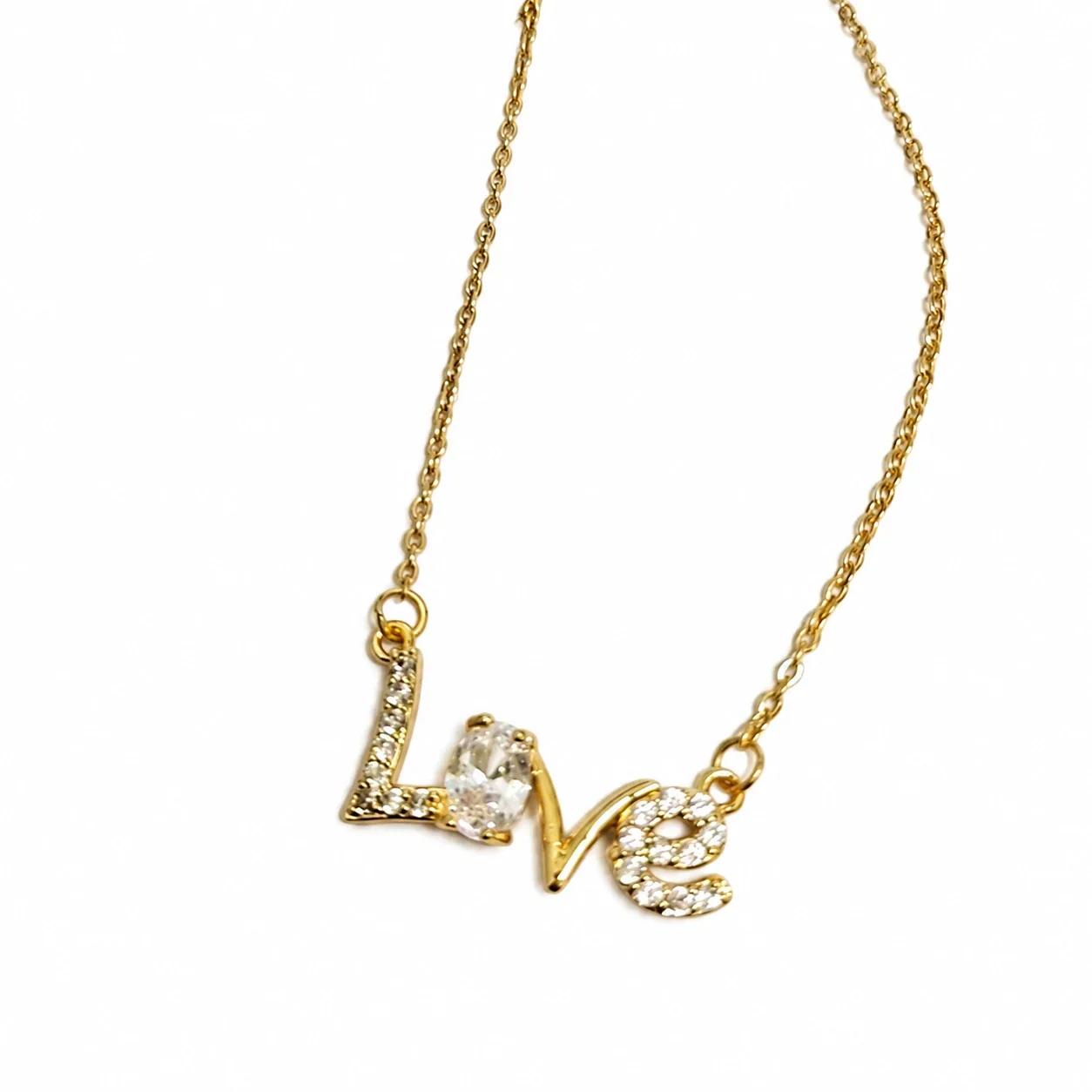 Daisy Pendant Necklace with Eight Petals in 18K Gold-Plated Steel - LOVE