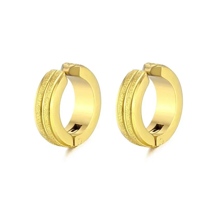 Sleek Stainless Steel Grooved Huggie Earrings - Gold Single Stripe Clip-On
