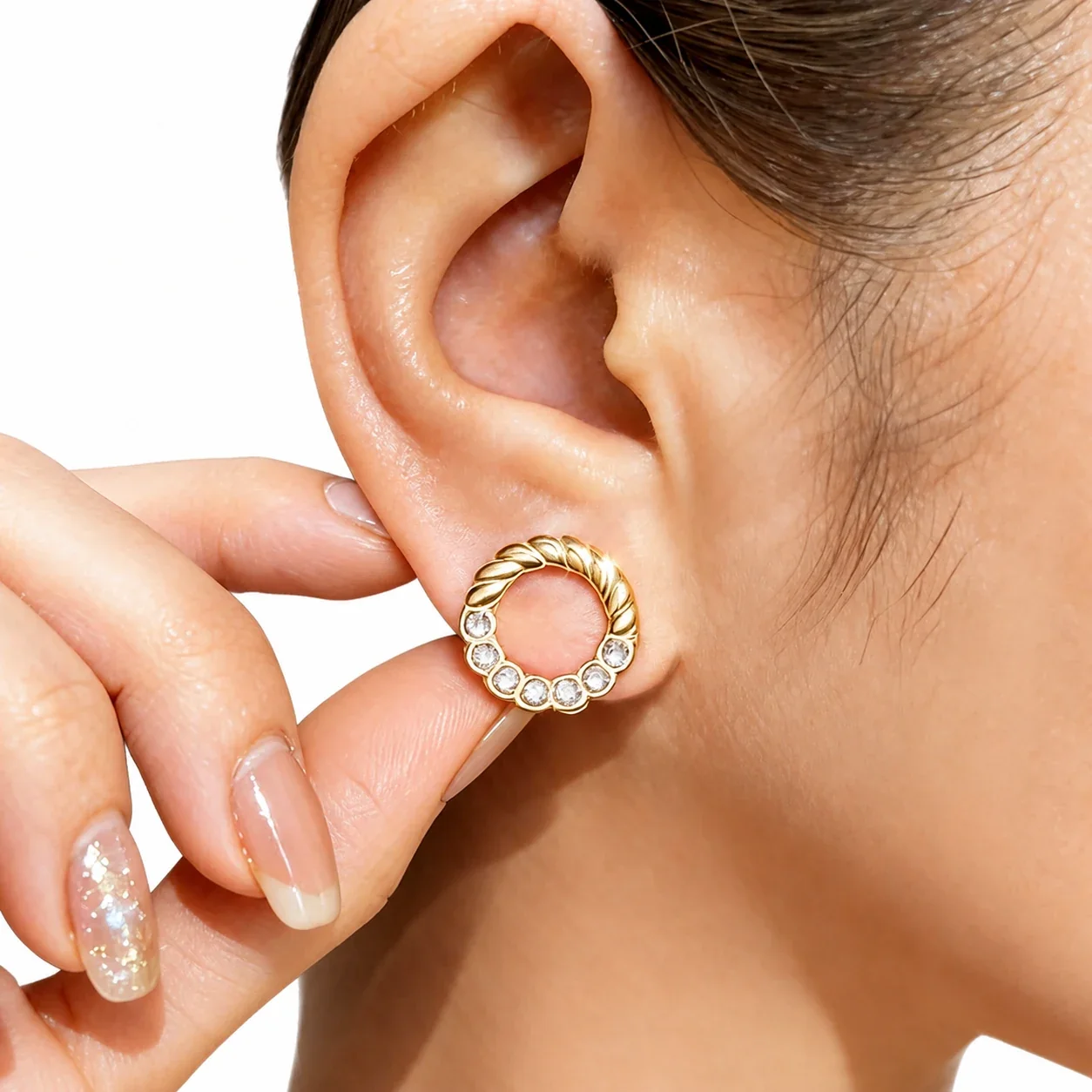 Photo produit : Boucles d'oreilles créoles à tige torsadées avec cristaux en acier inoxydable 316 PVD or
