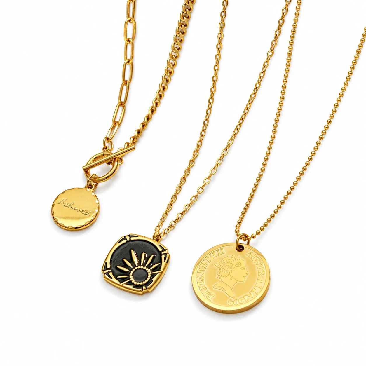 Geometric Moon Pendant Necklace in 18K Gold PVD Steel