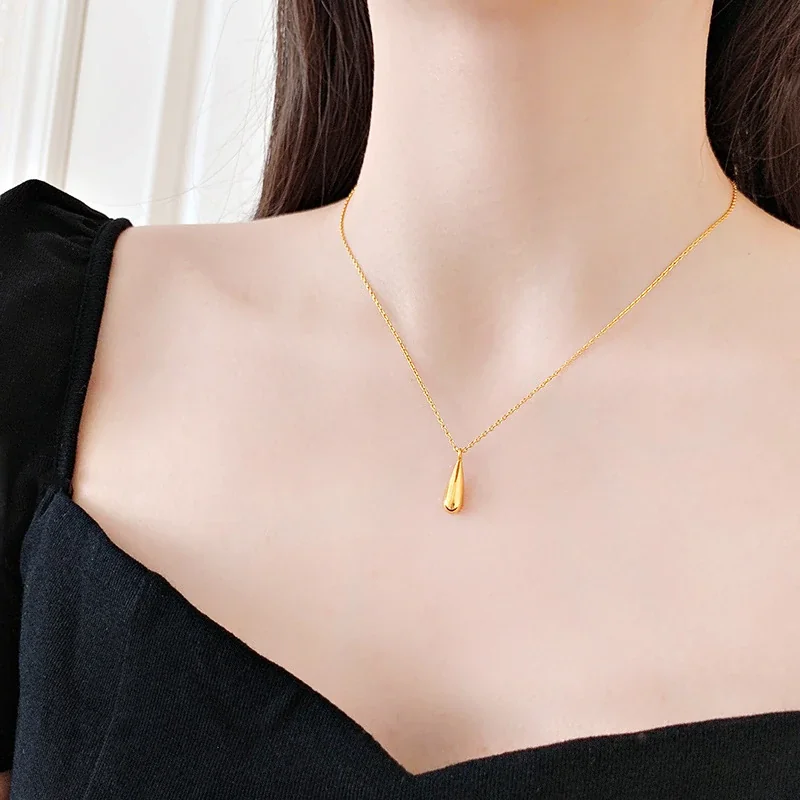 Teardrop Pendant Necklace with Oval-Link Chain in Stainless Steel