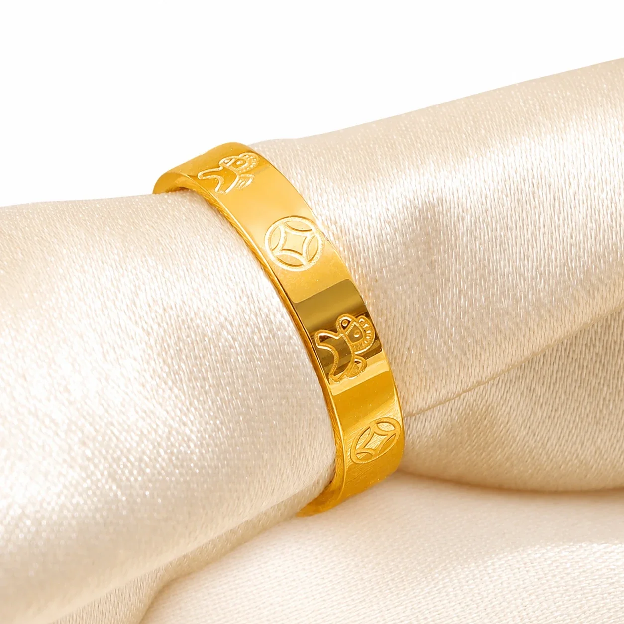 Ornate Gold-Plated Stainless Steel Coin Horse Band Ring - Gold