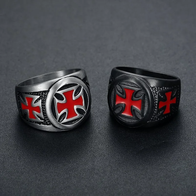 Foto prodotto: Anello chevalier con medaglione a croce rossa e acciaio inossidabile 316 spazzolato