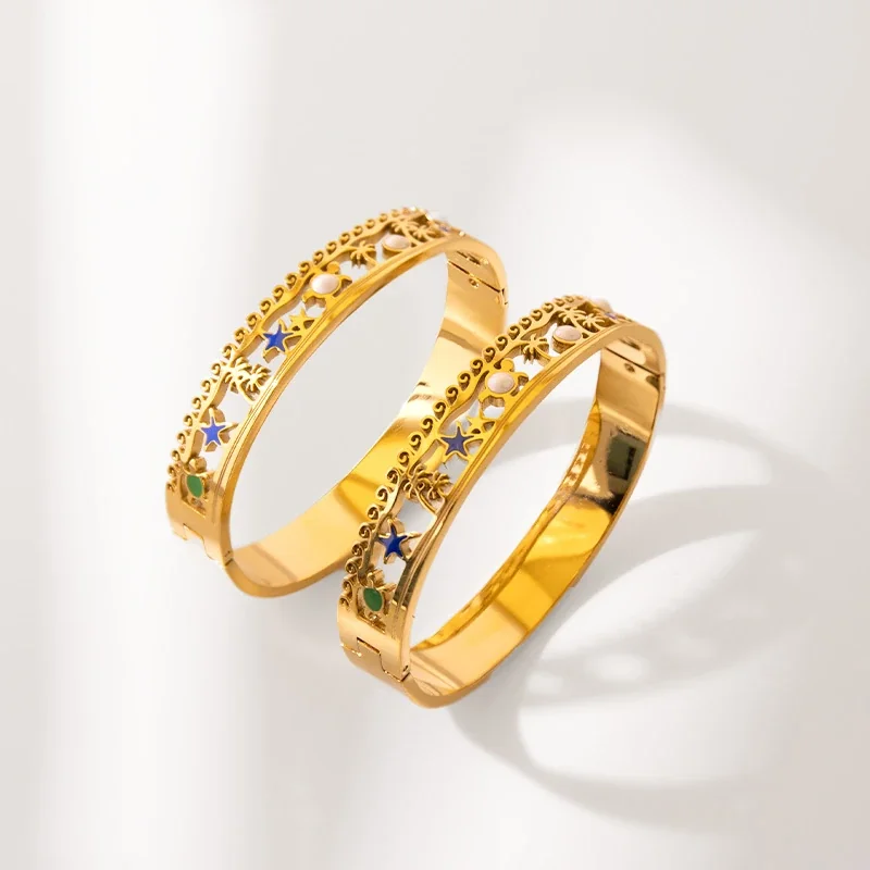 Celestial Cutout Star Bangle in Gold PVD Stainless Steel