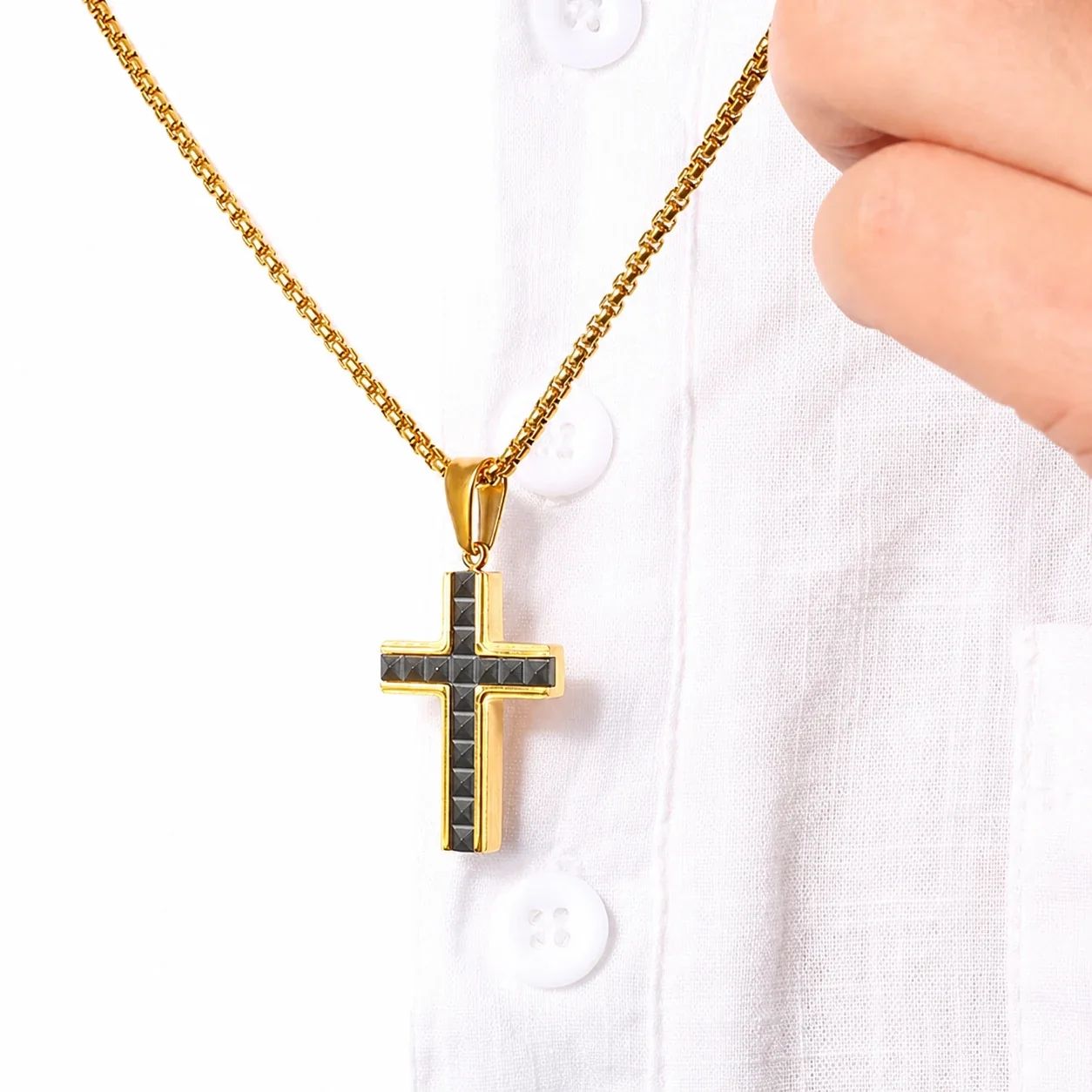 Bold 316 Stainless Steel Cross Pendant Necklace