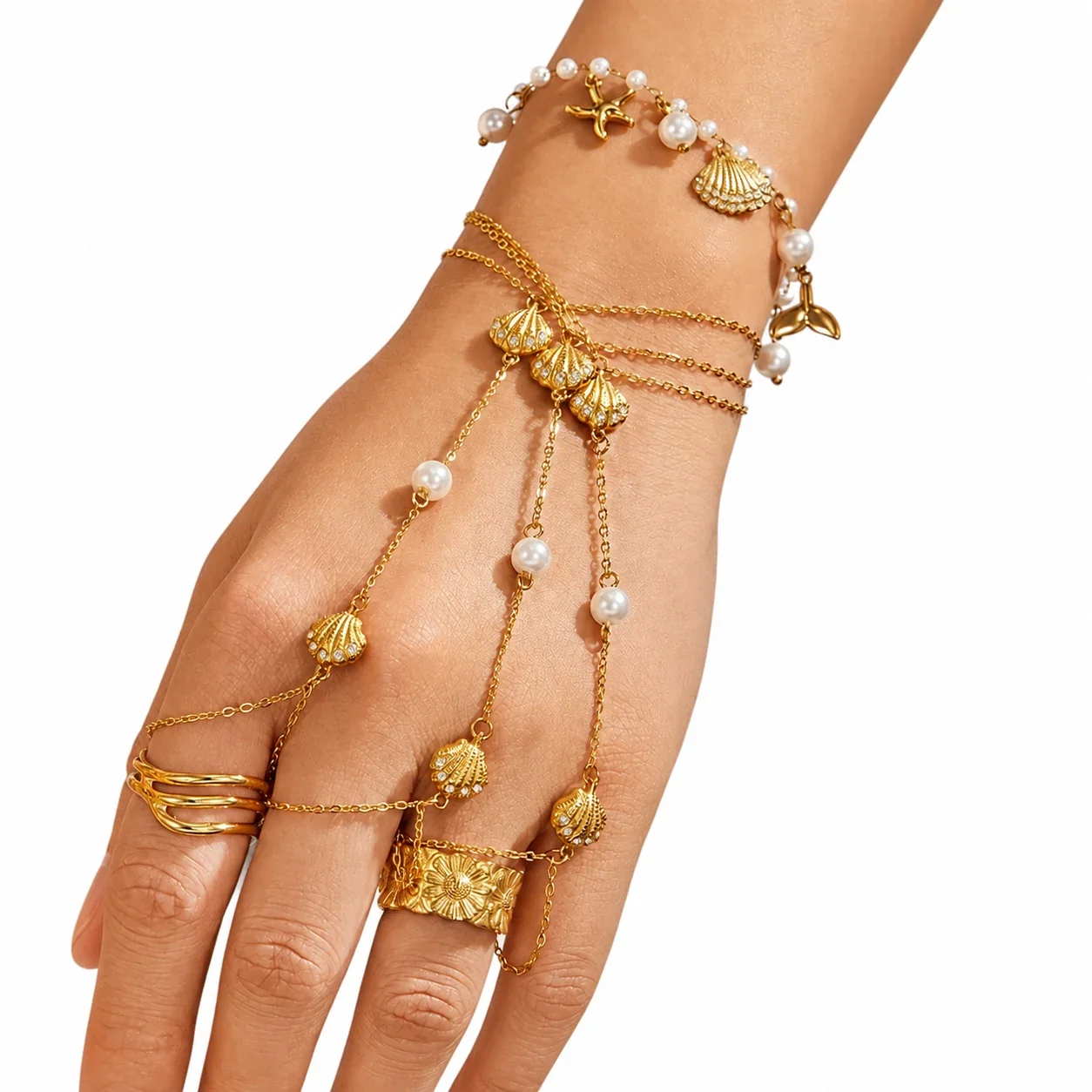 Scallop CZ 316L Gold-Plated Pearl-Effect Hand Bracelet