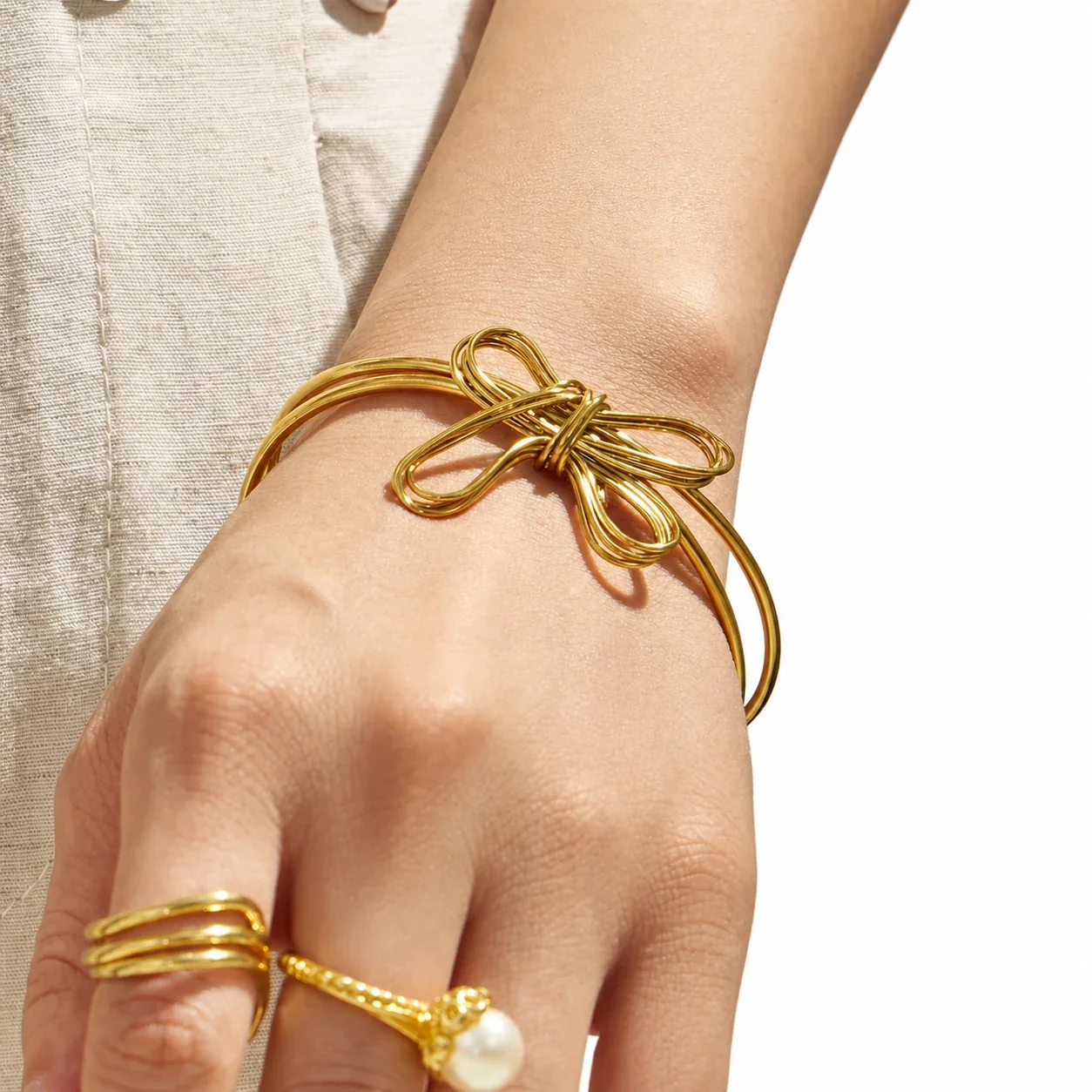 Whimsical Wire Bow Double-Band 316 Stainless Steel Cuff