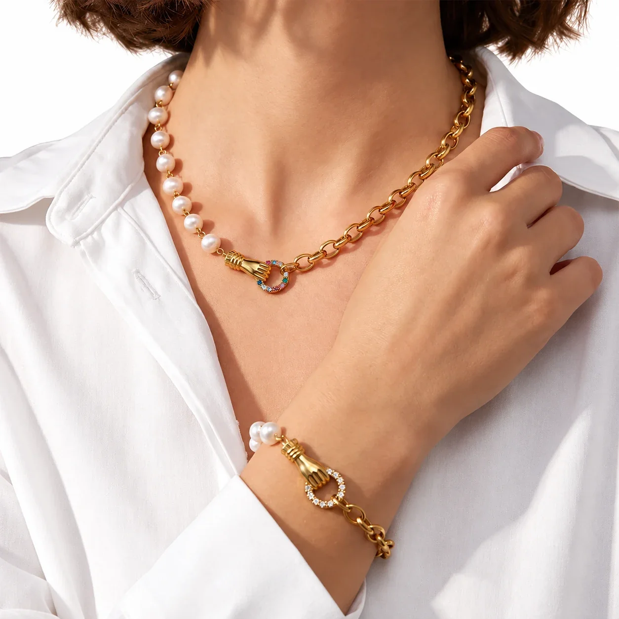 Jewelry Set Hand Clasp Pearl Curb Chain Gold PVD