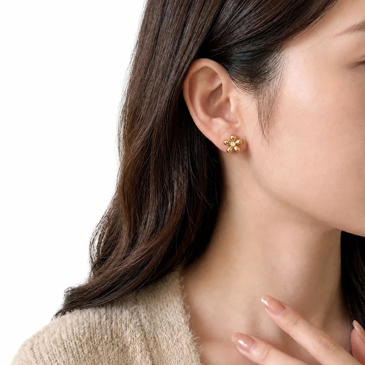 Photo produit : Petites boucles d'oreilles acier inoxydable fleur à cinq pétales bombés en cristal, finition or PVD - 316