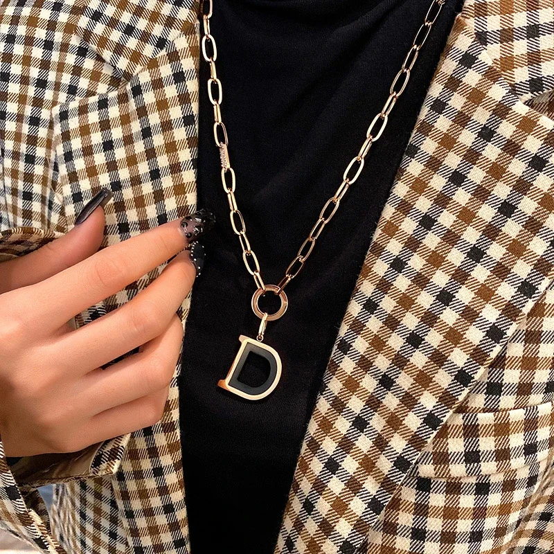 Foto prodotto: D Initial Paperclip Pendant Necklace, Gold-Plated Stainless Steel