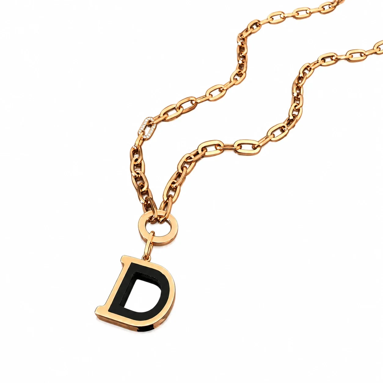 Foto prodotto: D Initial Paperclip Pendant Necklace, Gold-Plated Stainless Steel