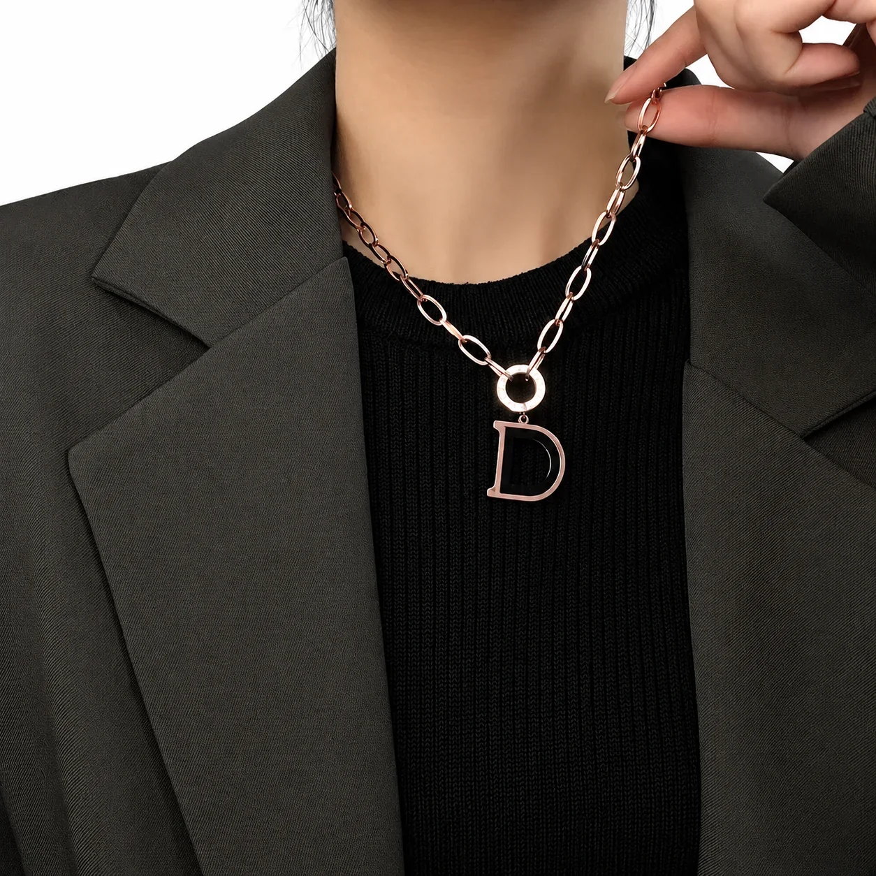 Foto prodotto: D Initial Paperclip Pendant Necklace, Gold-Plated Stainless Steel
