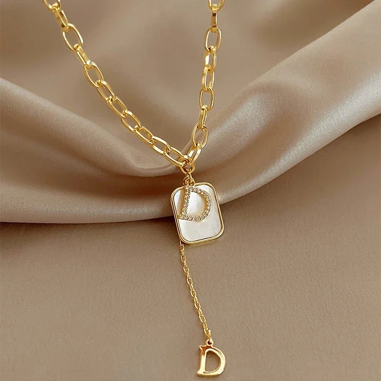 D-initialhangerketting met dogtag, verguld roestvrij staal productfoto