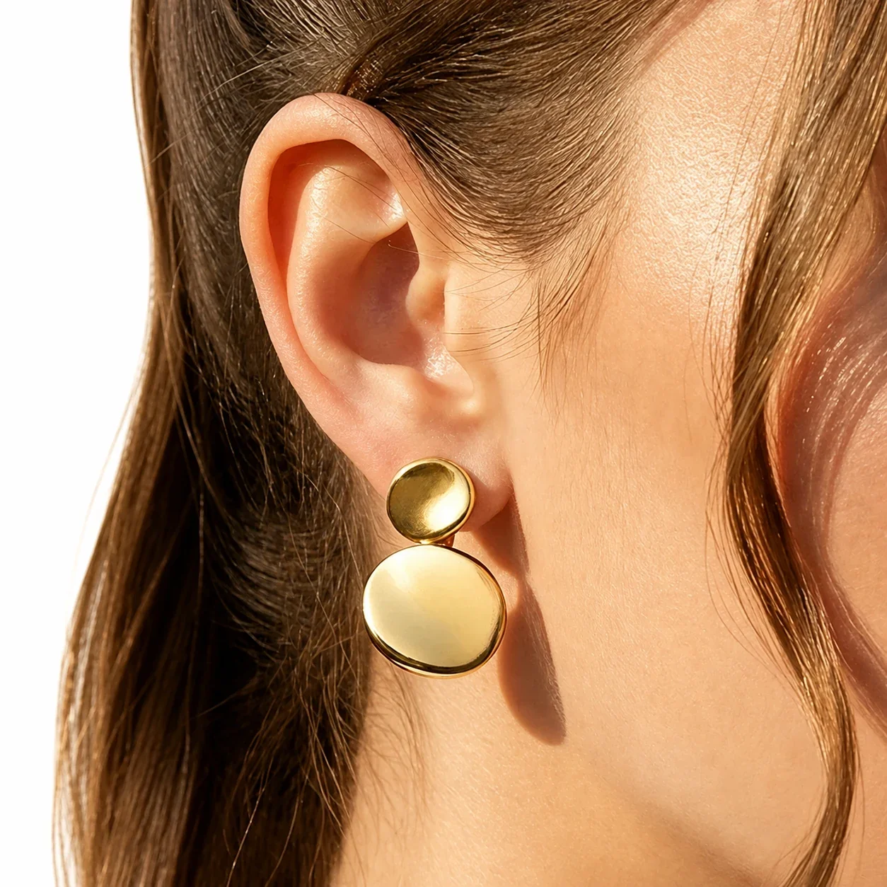 Foto do produto: Brincos Pendentes Esculpidos de Duplo Disco em Aço Inoxidável 316L Dourado 18K - PVD
