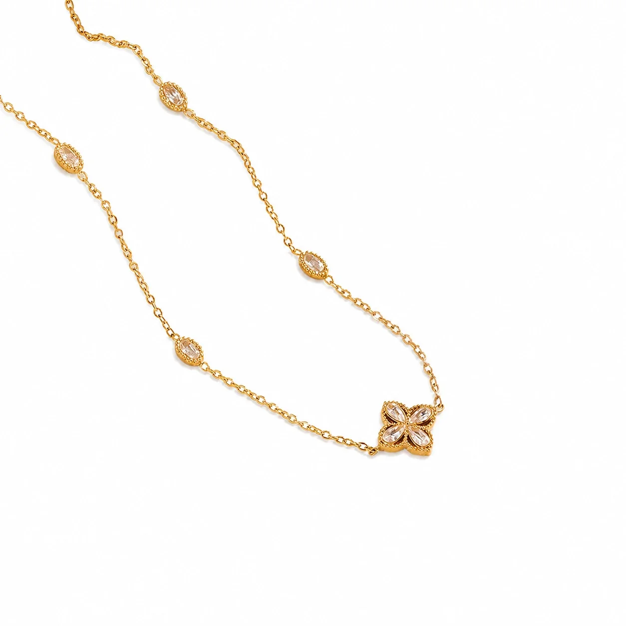 Delicate Gold-Plated Clover Marquise Crystal Necklace - Gold